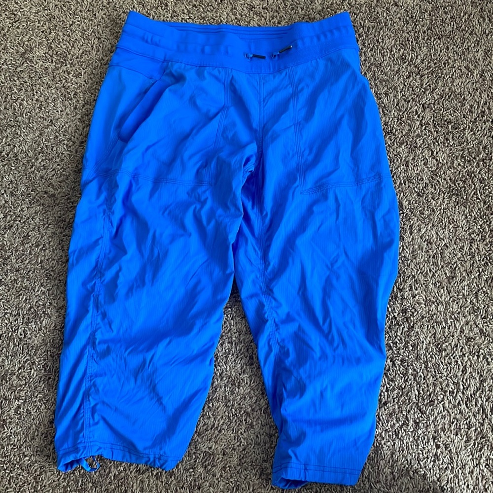 Lululemon dance studio cropped pants